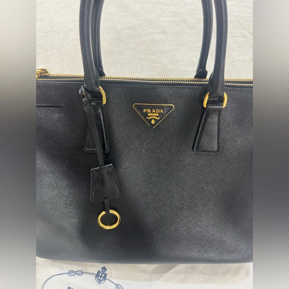 Prada black purse - Picture 14 of 15